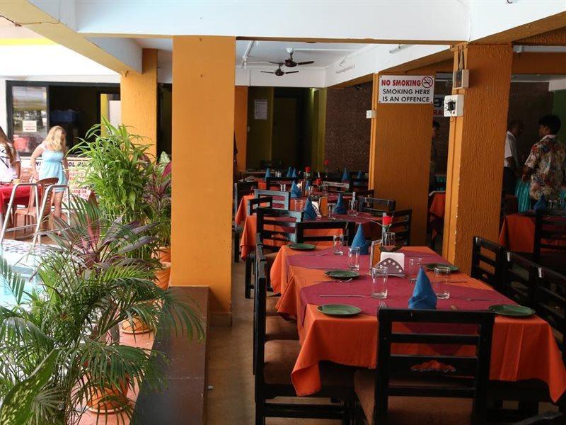 Alor Holiday Resort Calangute Bagian luar foto