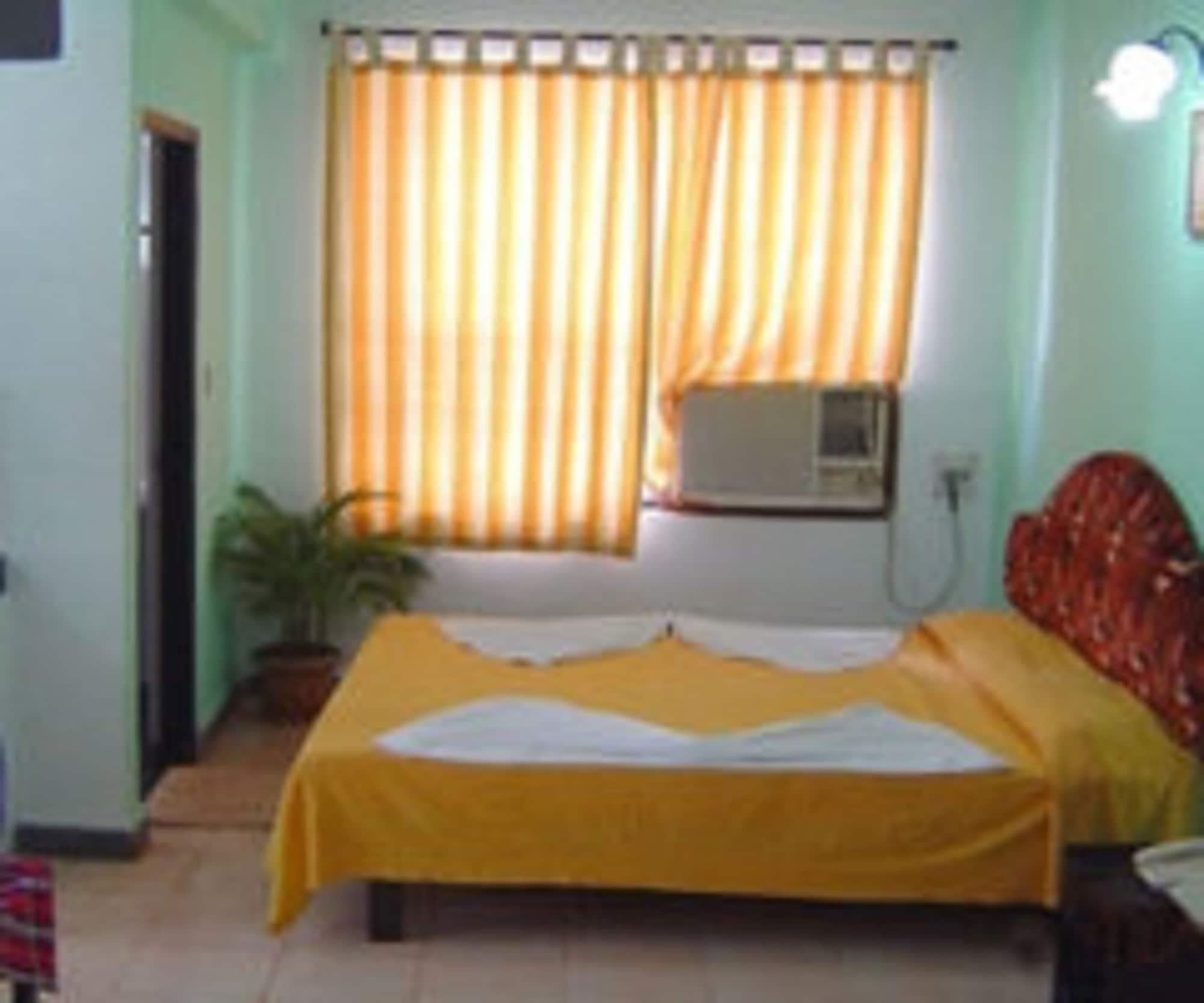 Alor Holiday Resort Calangute Bagian luar foto