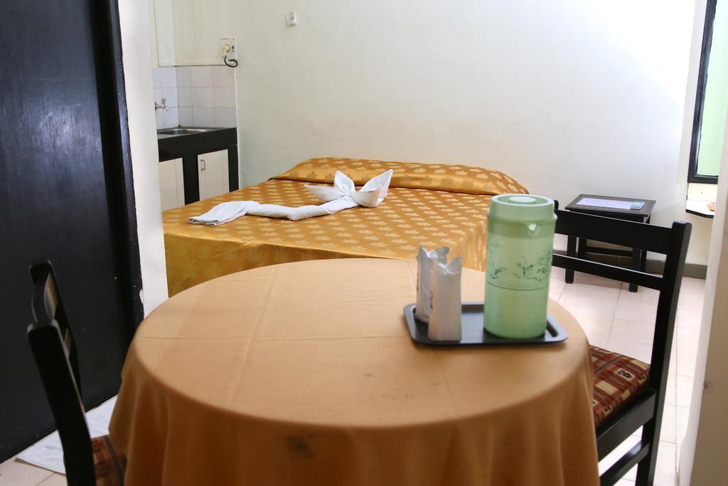 Alor Holiday Resort Calangute Bagian luar foto
