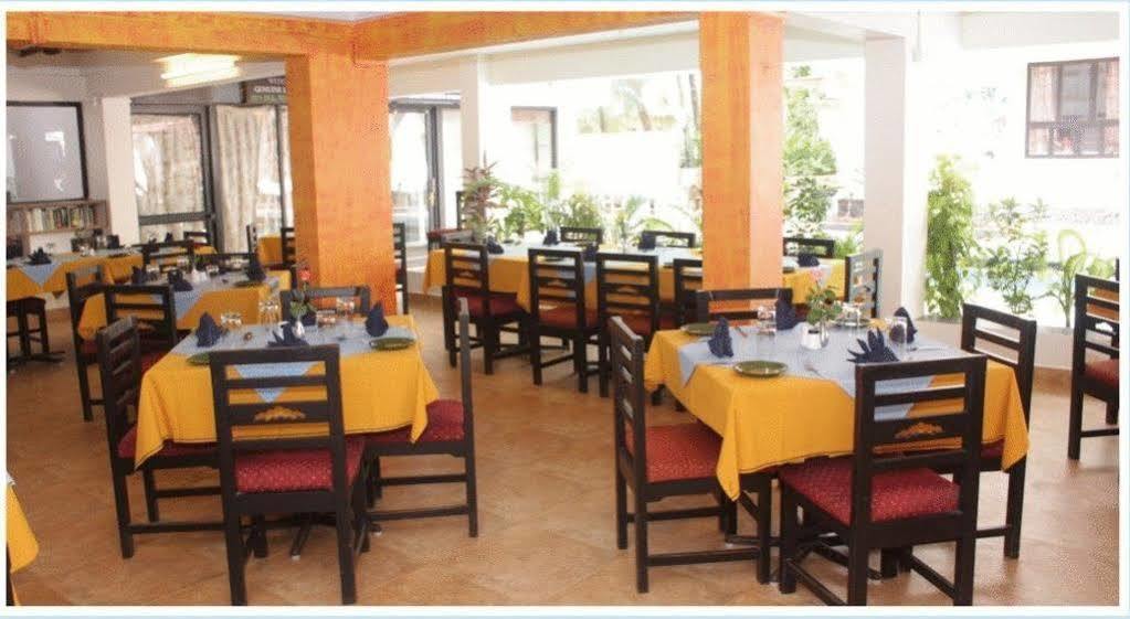 Alor Holiday Resort Calangute Bagian luar foto